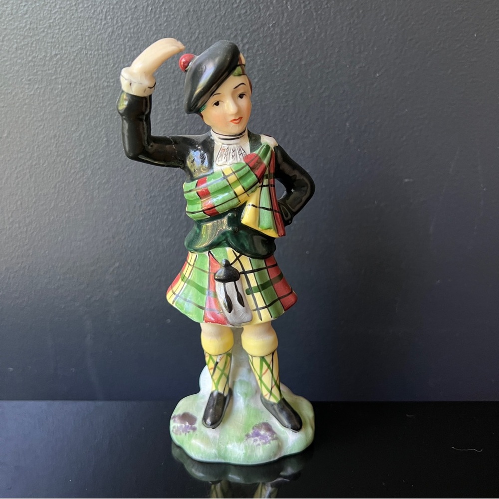 Clan MacMillan Radnor Wee Laddie Figurine As Is Highland Dancer Tartan Kilt 50s